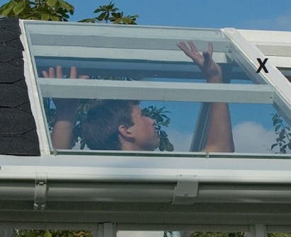 Glas til orangeri Glas lægges op i orangeri